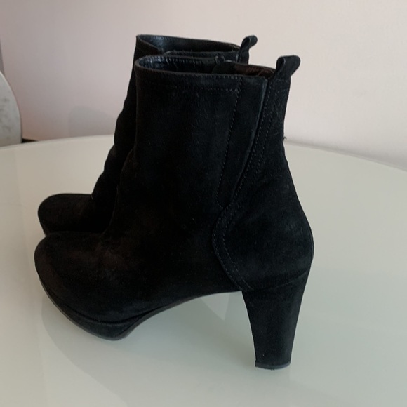 Brown’s black suede booties, size 40. - Picture 2 of 7